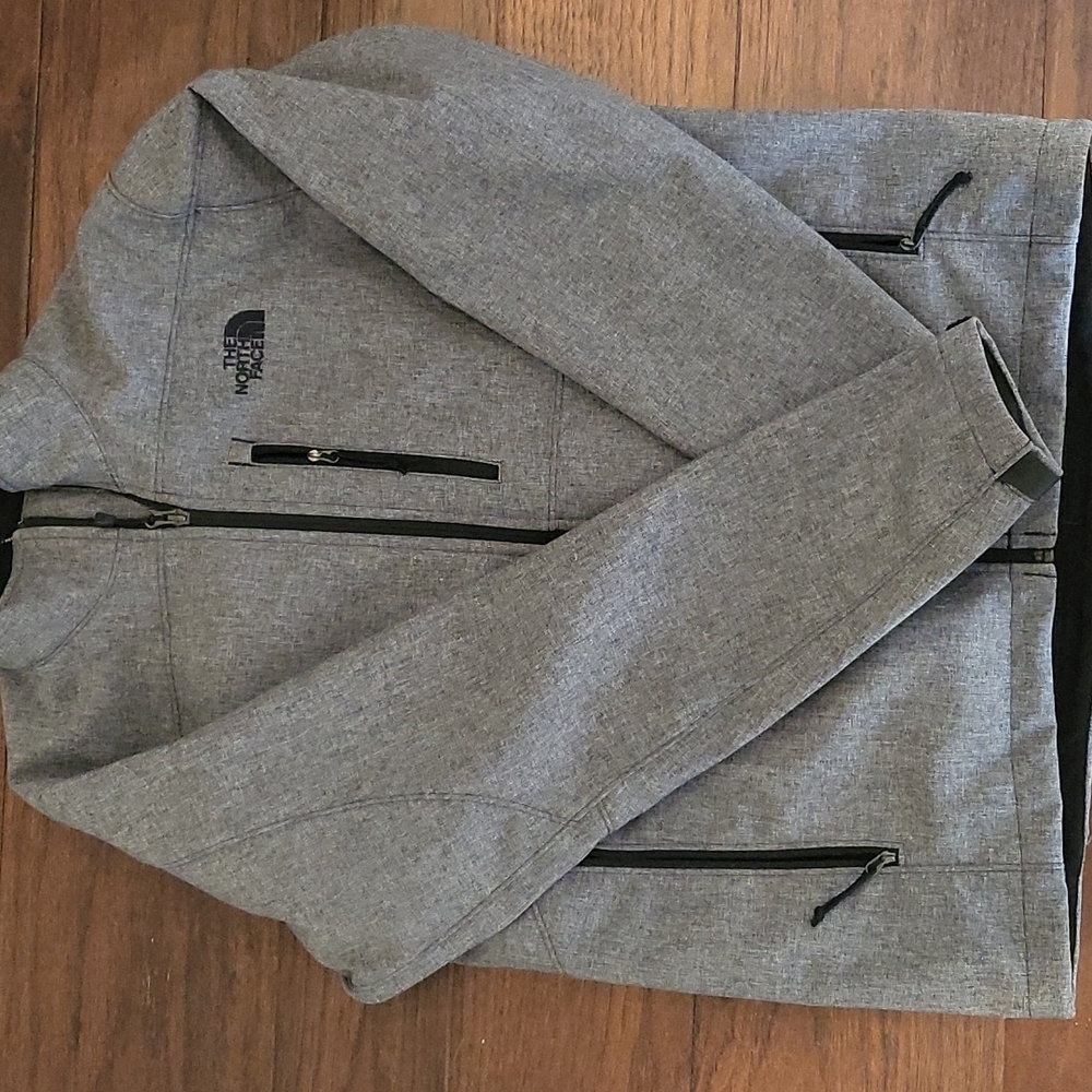 Men's Northface Medium Spring Jacket - image 1